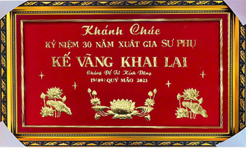 Khánh vàng chữ theo yêu cầu khách 39| khanhvangngocmy.com