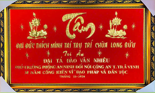 Khánh vàng chữ theo yêu cầu khách 51| khanhvangngocmy.com