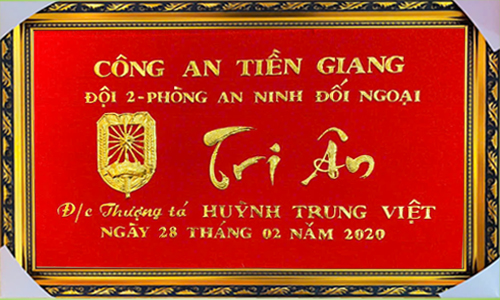 Khánh vàng chữ theo yêu cầu khách 54| khanhvangngocmy.com